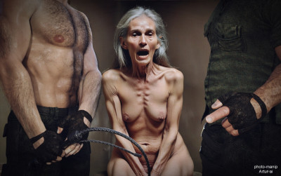 057 Come with us M.jpg