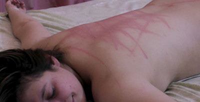 Bed 2.jpg