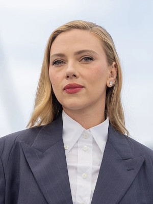 Scarlett_Johansson-8588j.jpg