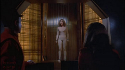 v Julie Nude 03.JPG