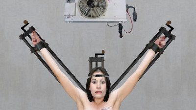 13;45;30WHITE RO OM.JPG